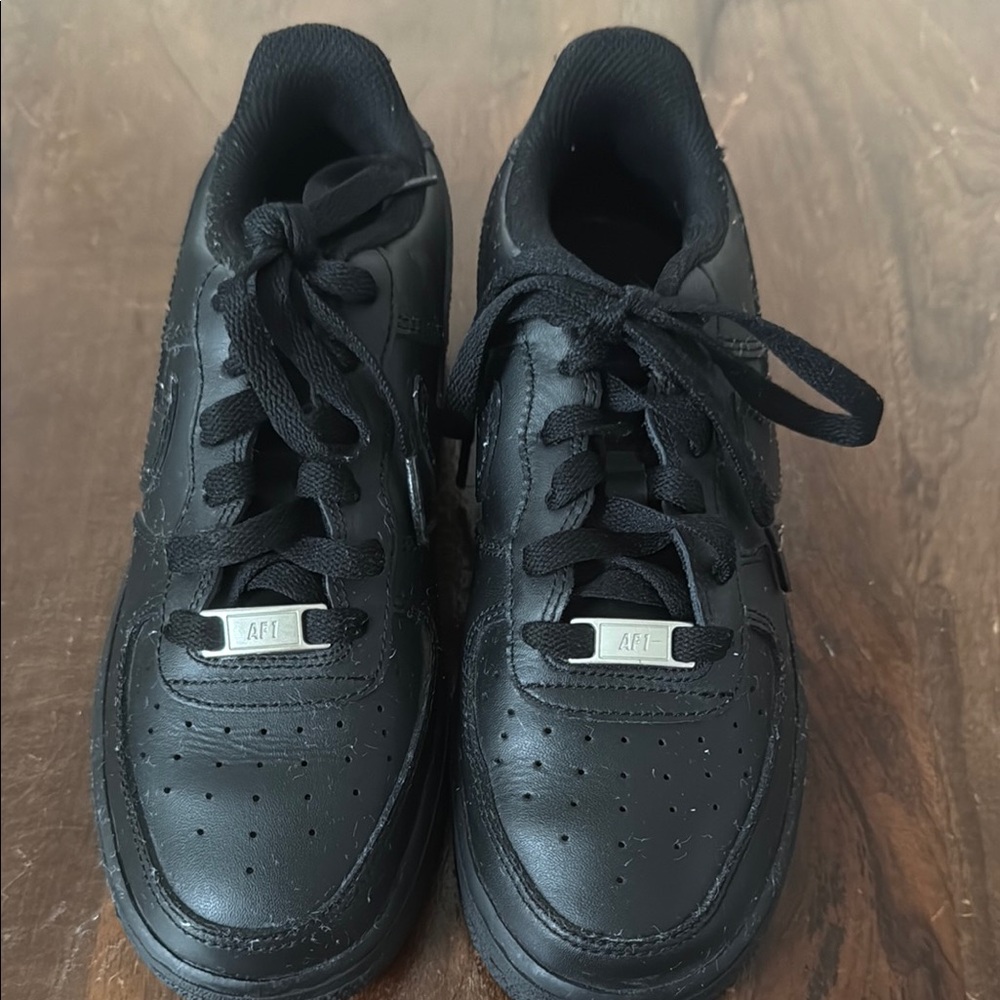 Nike Kids Black Sneakers